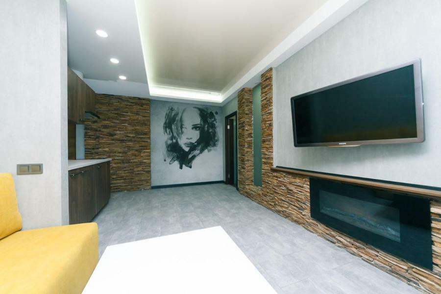Hotrent City Kyiv Exterior photo